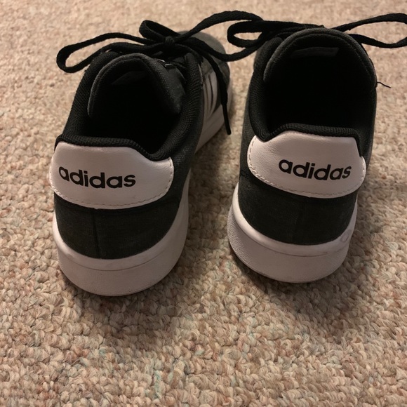 2 Like New Adidas - Picture 7 of 11